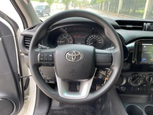 Toyota Hilux 2019 - Xe màu trắng, xe nhập, giá 720tr