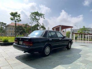 Toyota Crown 1994 - Màu đen