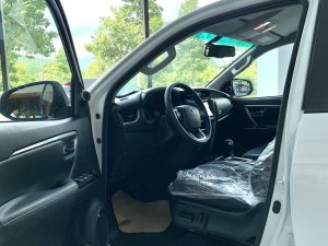 Toyota Fortuner 2022 - Sẵn xe giao ngay + Giảm 10tr tiền mặt + Bộ quà tặng chính hãng