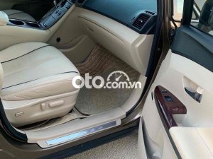 Toyota Venza 2009 - Màu nâu, nhập khẩu