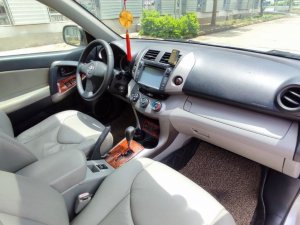 Toyota RAV4 2008 - Màu bạc, nhập khẩu nguyên chiếc