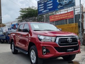 Toyota Hilux 2019 - Xe còn mới giá chỉ 695tr