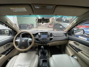 Toyota Fortuner 2015 - Xe 7 chỗ gia đình gầm cao máy dầu - Bền bỉ - Tiết kiệm