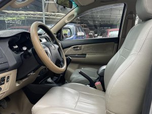 Toyota Fortuner 2015 - Xe 7 chỗ gia đình gầm cao máy dầu - Bền bỉ - Tiết kiệm