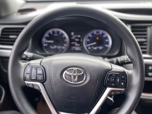 Toyota Highlander 2017 - Form 2017 duy nhất tại Việt Nam