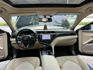 Toyota Camry 2019 - Đăng kí tư nhân sử dụng