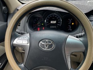 Toyota Fortuner 2015 - Xe 7 chỗ gia đình gầm cao máy dầu - Bền bỉ - Tiết kiệm