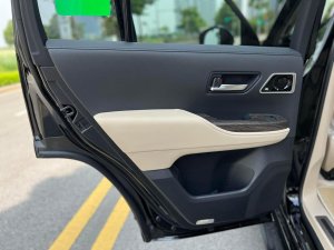 Toyota Land Cruiser 2022 - Giao ngay mới 100%, nội thất kem