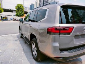 Toyota Land Cruiser 2022 - Giao ngay mới 100%