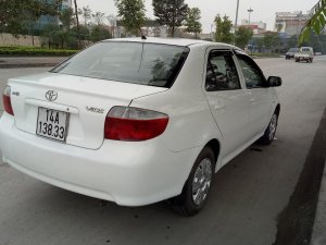 Toyota Vios 2006 - Xe màu trắng