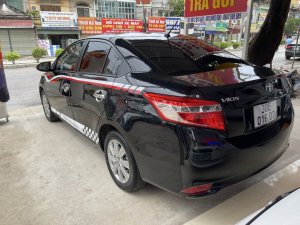 Toyota Vios 2015 - Giá 300tr, xe màu đen