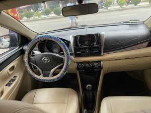 Toyota Vios 2015 - Giá 300tr, xe màu đen