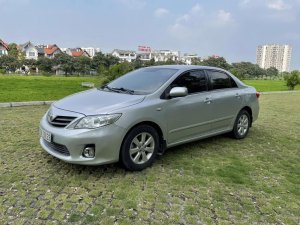 Toyota Corolla 2011 - Màu bạc, nhập khẩu nguyên chiếc