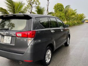 Toyota Innova 2019 - Số sàn màu đen, call ngày để có giá tốt