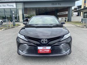 Toyota Camry 2020 - Nhập khẩu, đen ánh tím