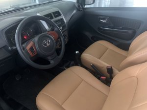 Toyota 2019 - Màu trắng, biển HN 1 chủ từ đầu