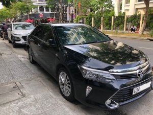 Toyota Camry 2017 - Cần bán xe gia đình