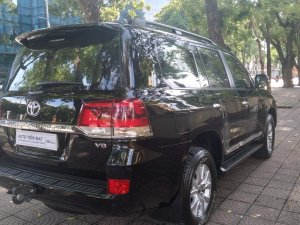 Toyota Land Cruiser 2016 - Xe màu đen