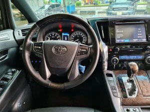 Toyota Alphard 2019 - Biển vip thành phố, màu đen