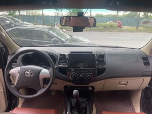 Toyota Fortuner 2014 - Cần bán xe màu đen