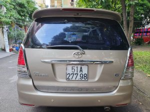 Toyota Innova 2011 - Màu nâu-vàng, gia đình sử dụng mới 95%