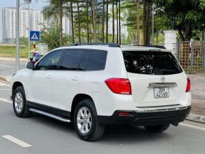 Toyota Highlander 2011 - Màu trắng, xe nhập, 755tr