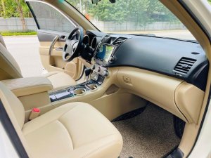 Toyota Highlander 2011 - Màu trắng, giá 755tr