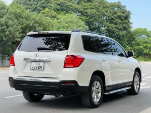 Toyota Highlander 2011 - Màu trắng, giá 755tr