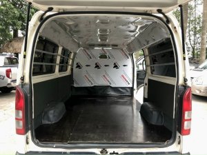 Toyota Hiace 2010 - Tải Van 3 chỗ, máy dầu, đời 2010