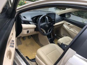 Toyota Vios 2015 - Màu vàng cát, chính chủ gia đình sử dụng
