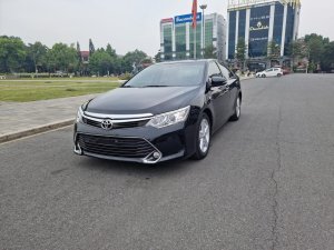 Toyota Camry 2015 - Màu đen, giá tốt