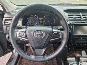 Toyota Camry 2015 - Màu đen, giá tốt