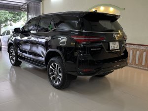 Toyota Fortuner 2020 - Số tự động, một cầu, máy dầu 2.4, đời 2020 còn mới khét