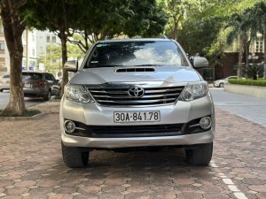 Toyota Fortuner 2015 - Giá xe cực tốt