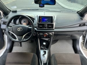 Toyota Yaris 2015 - Xe  trang bị full options, bao giá thị trường