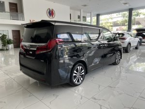 Toyota Alphard 2018 - Bán Toyota Alphard sản xuất năm 2018 đăng ký cá nhân, sơn zin cả xe