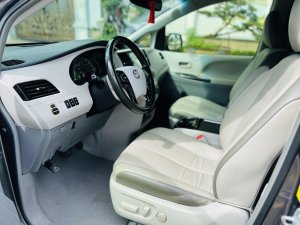 Toyota Sienna 2010 - Tiện nghi - Sang trọng