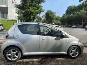 Toyota Aygo 2010 - Cần tiền bán xe gia đình số tự động  