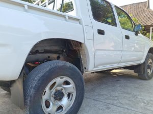 Toyota Hilux 2005 - Màu trắng, xe nhập chính chủ giá hữu nghị