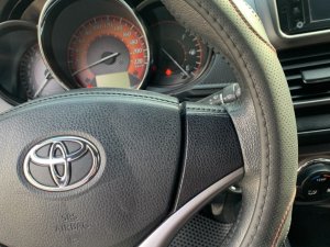 Toyota Yaris 2015 - Nhập Thái, trắng Ngọc Trinh