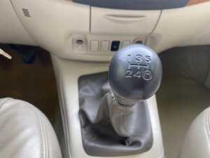 Toyota Innova 2011 - Xe màu bạc chính chủ