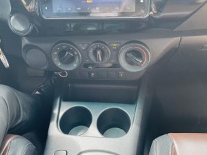 Toyota Hilux 2018 - xe củ bán tải toyota Hilux 2018