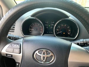 Toyota Highlander 2011 - Màu trắng, nhập khẩu số tự động