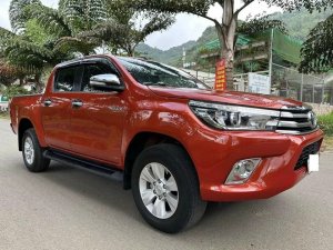 Toyota Hilux 2016 - Màu đỏ, nhập khẩu giá ưu đãi