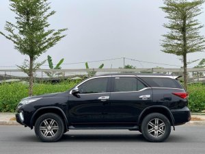 Toyota Fortuner 2018 - Màu đen