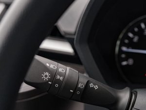 Toyota Avanza Premio 2022 - Màu trắng giá ưu đãi