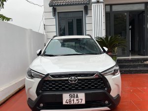 Toyota Corolla Cross 2022 - Màu trắng, nhập khẩu, 810tr