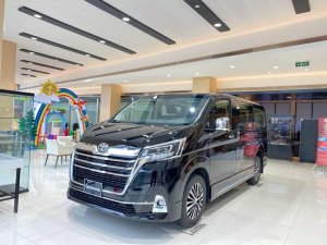 Toyota Granvia 2022 - [Hot] Toyota Granvia 2022 - Mẫu xe 9 chỗ đời đầu của Toyota, màu đen sang trọng đẳng cấp, giao ngay, ưu đãi khủng
