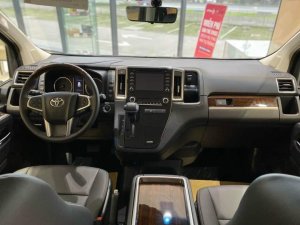 Toyota Granvia 2022 - [Hot] Toyota Granvia 2022 - Mẫu xe 9 chỗ đời đầu của Toyota, màu đen sang trọng đẳng cấp, giao ngay, ưu đãi khủng