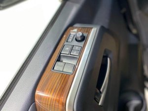 Toyota Granvia 2022 - [Hot] Toyota Granvia 2022 - Mẫu xe 9 chỗ đời đầu của Toyota, màu đen sang trọng đẳng cấp, giao ngay, ưu đãi khủng